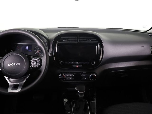 2022 Kia Soul S IVT - 23042644 - 32