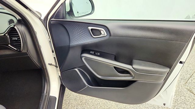 2022 Kia Soul S IVT - 23095235 - 23