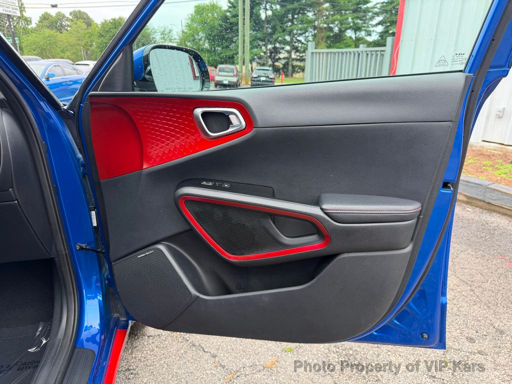 2022 Kia Soul Turbo DCT - 23041575 - 17