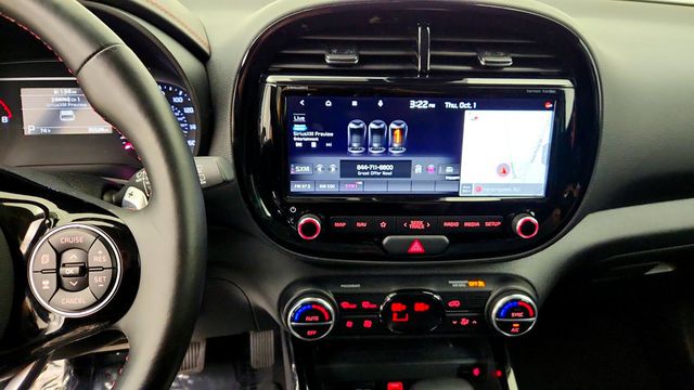2022 Kia Soul Turbo DCT - 23089991 - 17