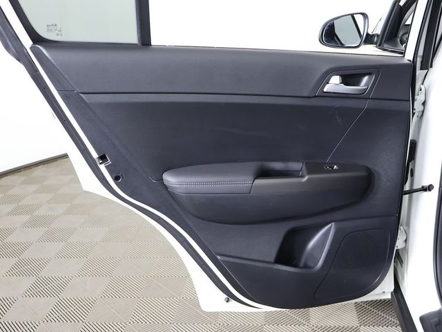 2022 Kia Sportage LX AWD - 23015445 - 18