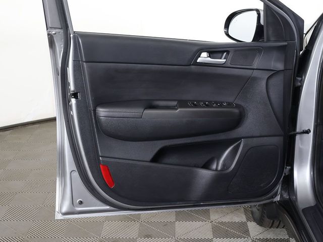 2022 Kia Sportage Nightfall FWD - 23061452 - 19