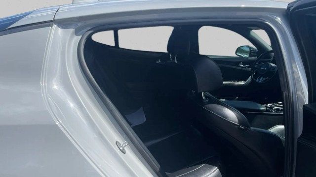 2022 Kia Stinger GT-Line RWD - 23044805 - 15
