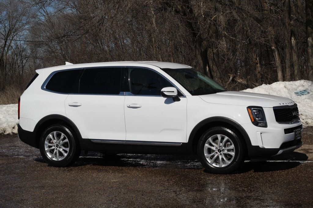 2022 Kia Telluride AWD LX W/ NAVIGATION, LEATHER NEW TIRES AND BRAKE SERVICE - 22999661 | Video 1