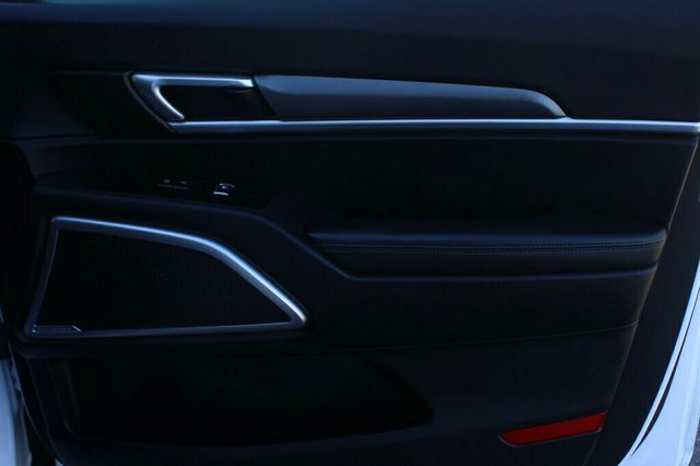 2022 Kia Telluride AWD LX W/ NAVIGATION, LEATHER NEW TIRES AND BRAKE SERVICE - 22999661 - 5