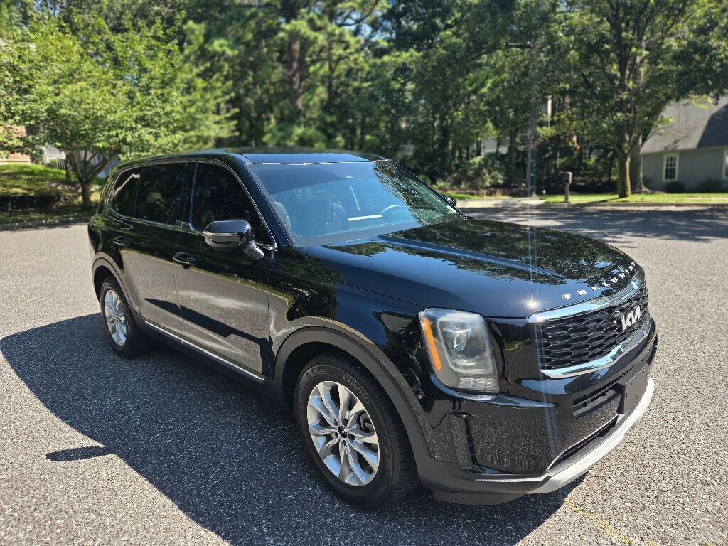 2022 Kia Telluride LX photo 7