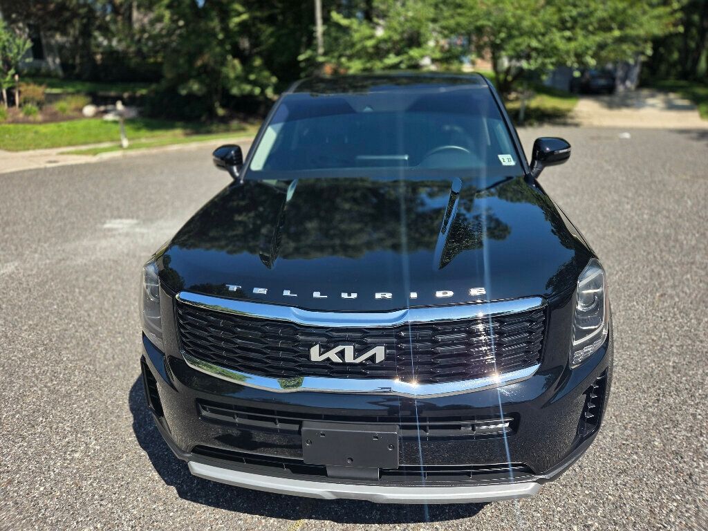 2022 Kia Telluride LX photo 8