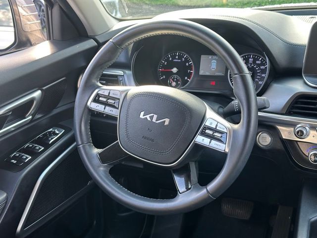 2022 Kia Telluride LX FWD - 22738840 - 19