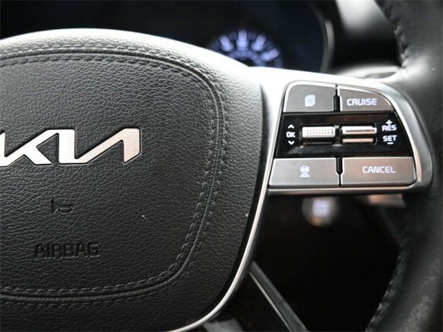 2022 Kia Telluride LX photo 17