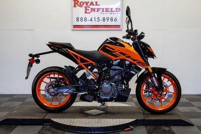 2022 KTM DUKE 200 ABS