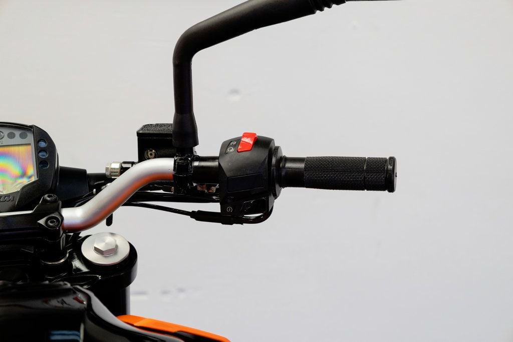 2022 KTM DUKE 200 ABS 1-OWNER LOW MILES!!! - 22995413 - 9