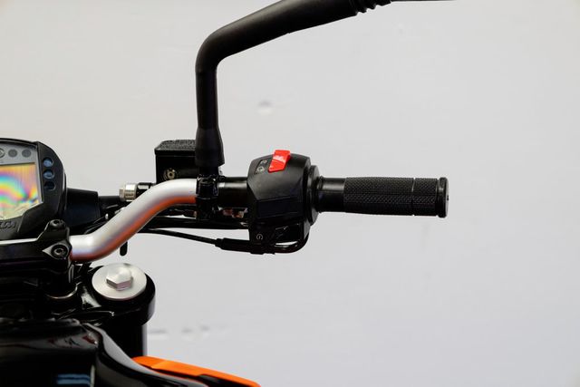 2022 KTM DUKE 200 ABS 1-OWNER LOW MILES!!! - 22995413 - 9