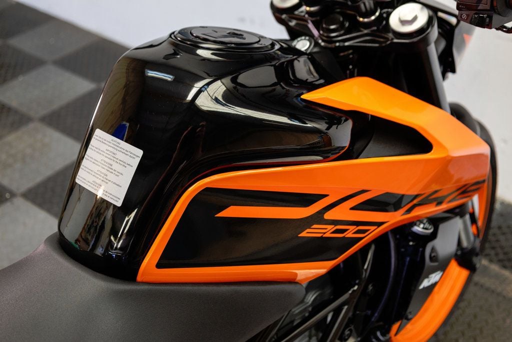 2022 KTM DUKE 200 ABS 1-OWNER LOW MILES!!! - 22995413 - 11