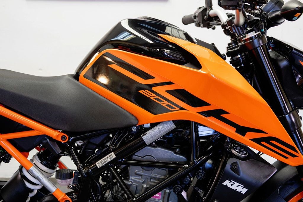 2022 KTM DUKE 200 ABS 1-OWNER LOW MILES!!! - 22995413 - 16