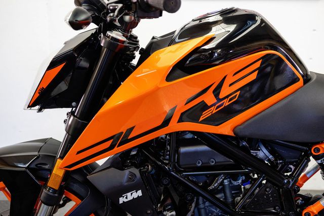 2022 KTM DUKE 200 ABS 1-OWNER LOW MILES!!! - 22995413 - 17