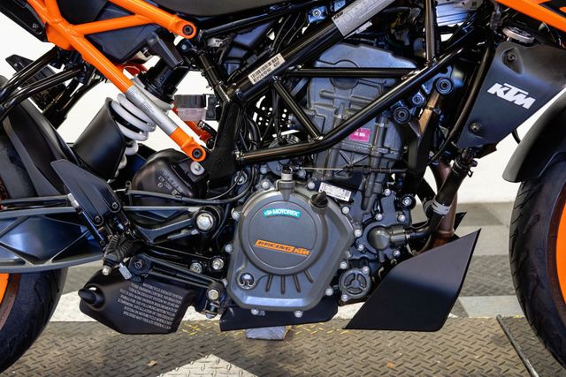2022 KTM DUKE 200 ABS 1-OWNER LOW MILES!!! - 22995413 - 18