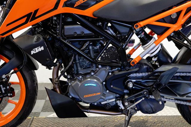 2022 KTM DUKE 200 ABS 1-OWNER LOW MILES!!! - 22995413 - 19