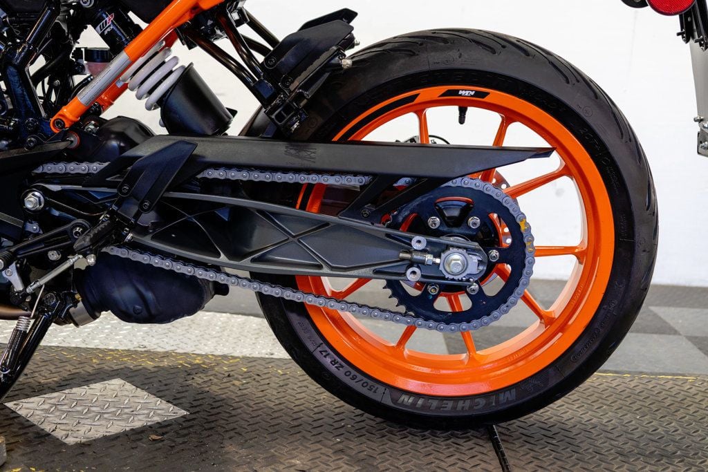 2022 KTM DUKE 200 ABS 1-OWNER LOW MILES!!! - 22995413 - 21