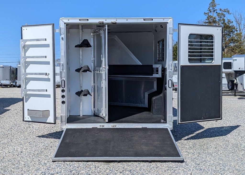 2022 Lakota 3 Horse Slant 9' Living Quarters SUPERWIDE  - 23003412 - 4