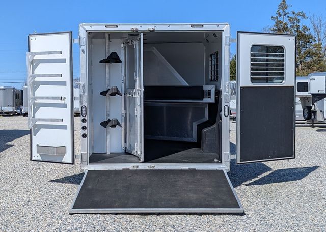 2022 Lakota 3 Horse Slant 9' Living Quarters SUPERWIDE  - 23003412 - 4