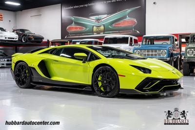 2022 Lamborghini Aventador