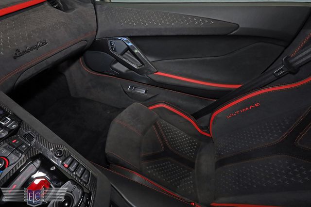 2022 Lamborghini Aventador LP 780-4 Ultimae Coupe - 22906209 - 24