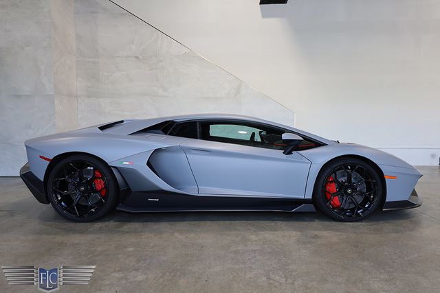 2022 Lamborghini Aventador LP 780-4 Ultimae Coupe - 22906209 - 4