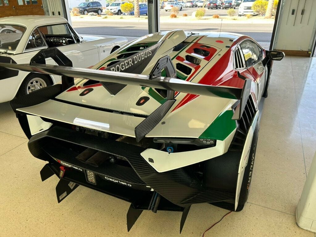 2022 Lamborghini Huracan EVO Coupe RWD - 22740678 - 4