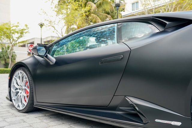 2022 Lamborghini Huracan EVO Coupe RWD - 22992534 - 18