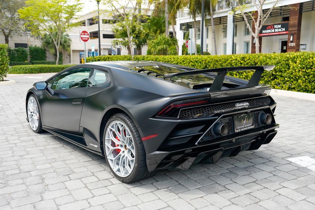 2022 Lamborghini Huracan EVO Coupe RWD - 22992534 - 19