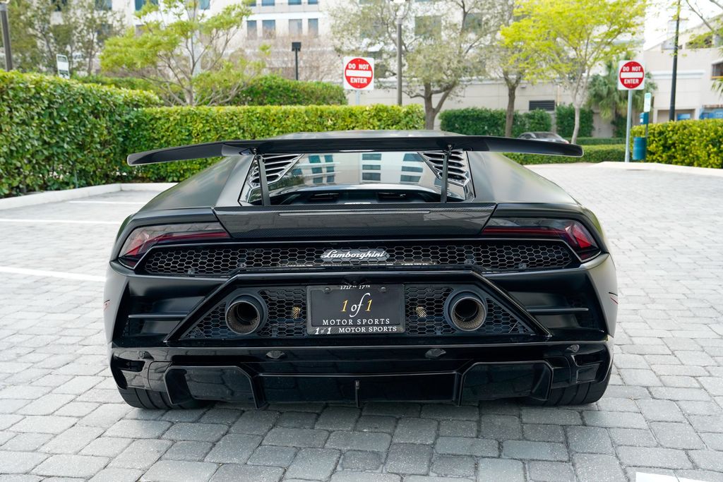 2022 Lamborghini Huracan EVO Coupe RWD - 22992534 - 21