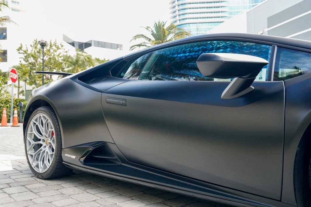 2022 Lamborghini Huracan EVO Coupe RWD - 22992534 - 36