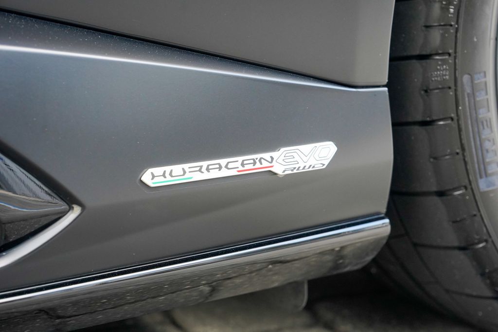 2022 Lamborghini Huracan EVO Coupe RWD - 22992534 - 43