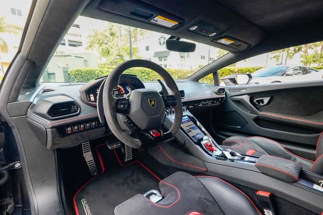 2022 Lamborghini Huracan EVO Coupe RWD - 22992534 - 61