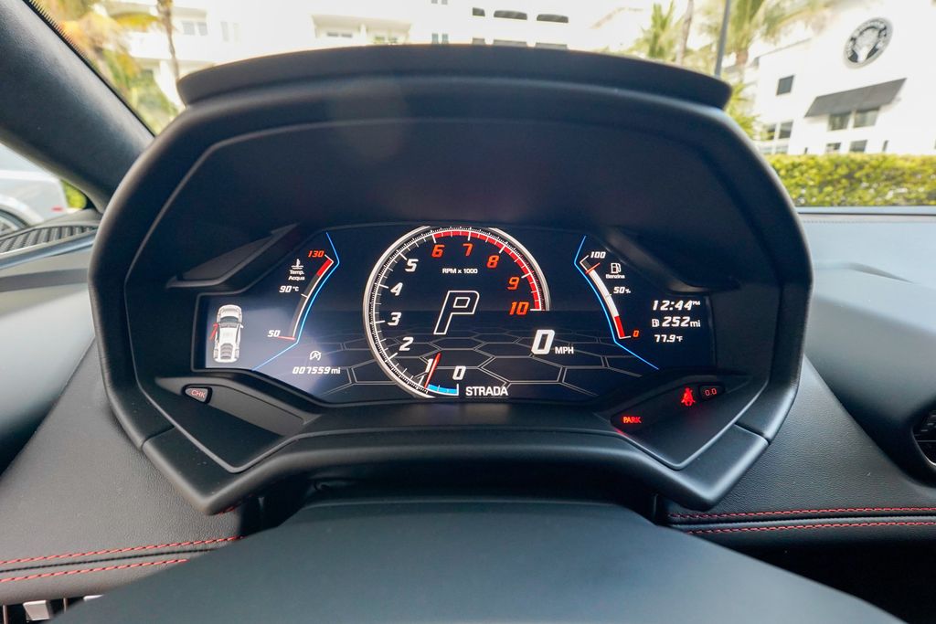 2022 Lamborghini Huracan EVO Coupe RWD - 22992534 - 64