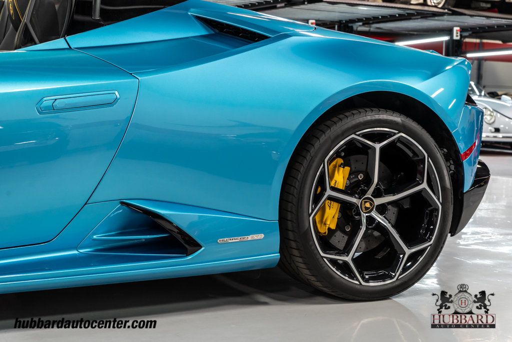 2022 Lamborghini Huracan EVO Spyder AWD - 22494310 - 52