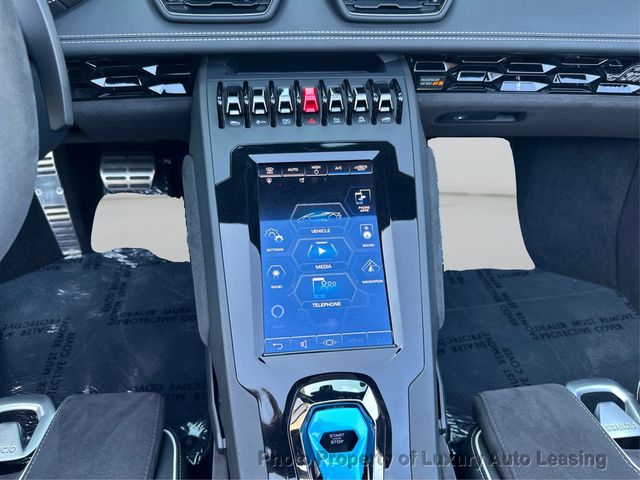 2022 Lamborghini Huracan EVO Spyder RWD - 23084479 - 12