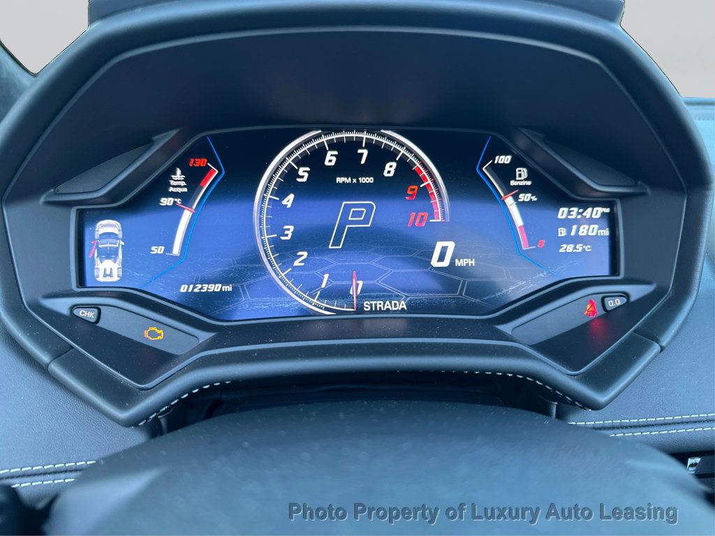 Lamborghini Huracan photo 15