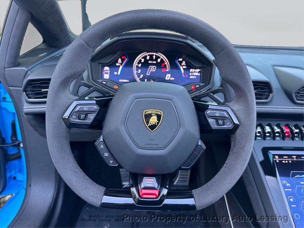 Lamborghini Huracan photo 16