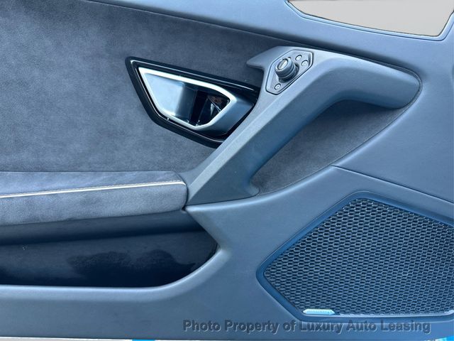 2022 Lamborghini Huracan EVO Spyder RWD - 23084479 - 18