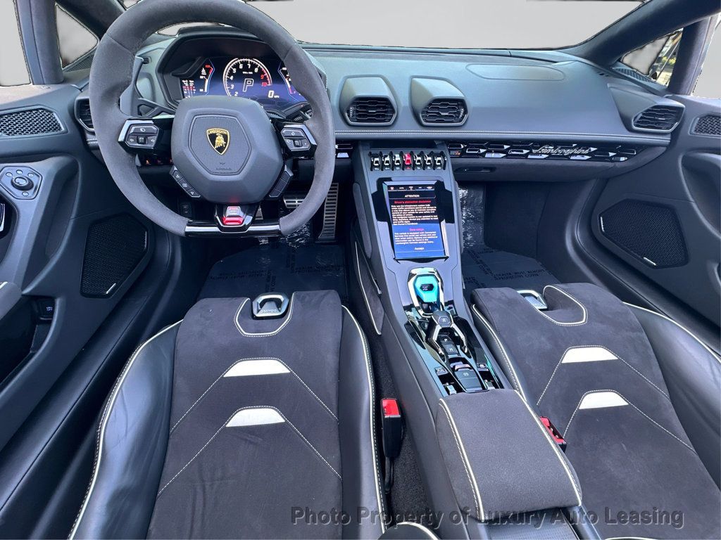 Lamborghini Huracan photo 22