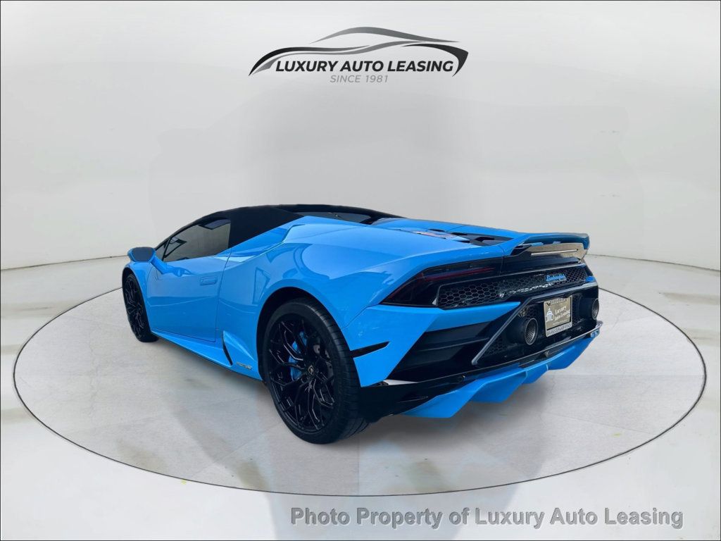 Lamborghini Huracan photo 5