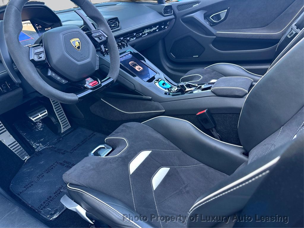 Lamborghini Huracan photo 9