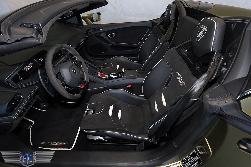 2022 Lamborghini Huracan EVO Spyder RWD - 22989823 - 18