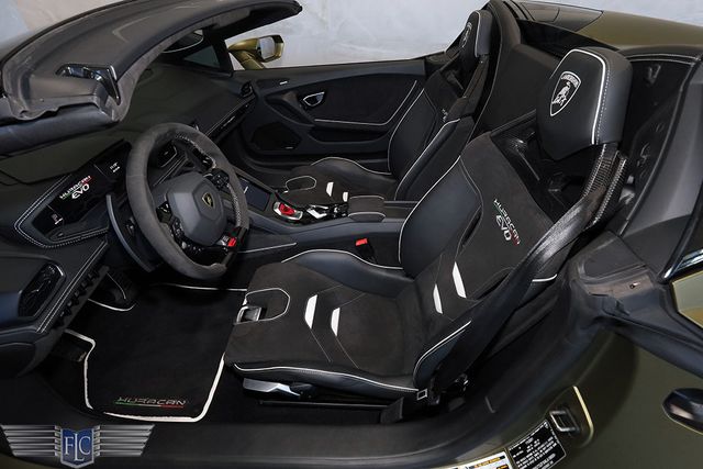 2022 Lamborghini Huracan EVO Spyder RWD - 22989823 - 18