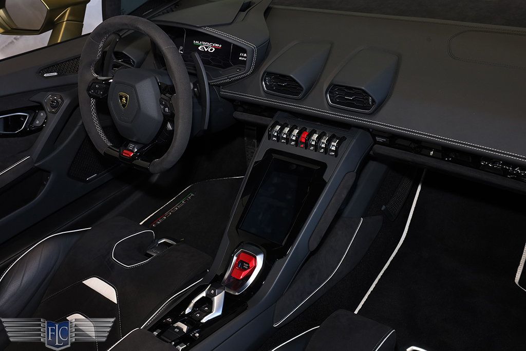 2022 Lamborghini Huracan EVO Spyder RWD - 22989823 - 22