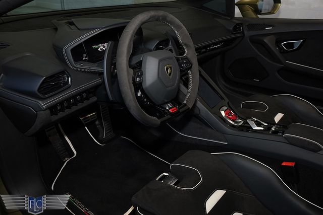 2022 Lamborghini Huracan EVO Spyder RWD - 22989823 - 23