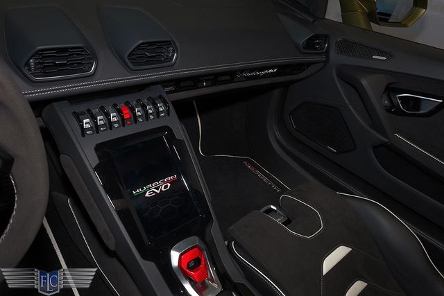 2022 Lamborghini Huracan EVO Spyder RWD - 22989823 - 25