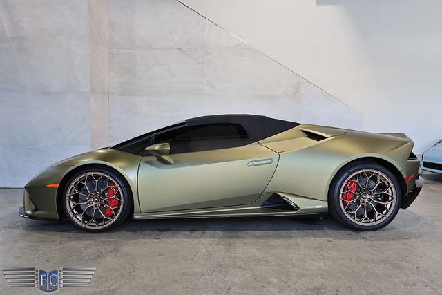 2022 Lamborghini Huracan EVO Spyder RWD - 22989823 - 2