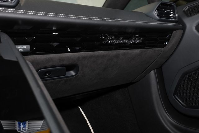 2022 Lamborghini Huracan EVO Spyder RWD - 22989823 - 31